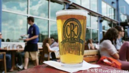 带柠檬味道的Checker Cab Blonde Ale 带柠檬味道的Checker Cab Blonde Ale